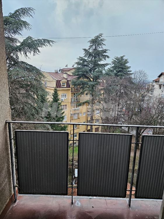 Banovo brdo centar, Nedeljka Cabrinovica — 3