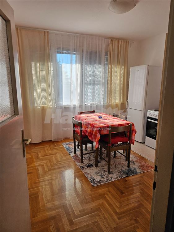 Banovo brdo centar, Nedeljka Cabrinovica — 5