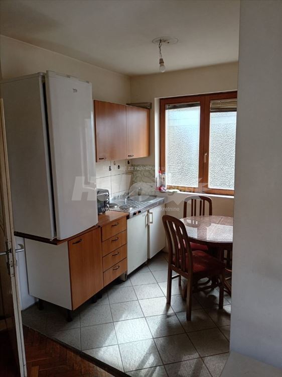 Banovo brdo, garsonjera — 3
