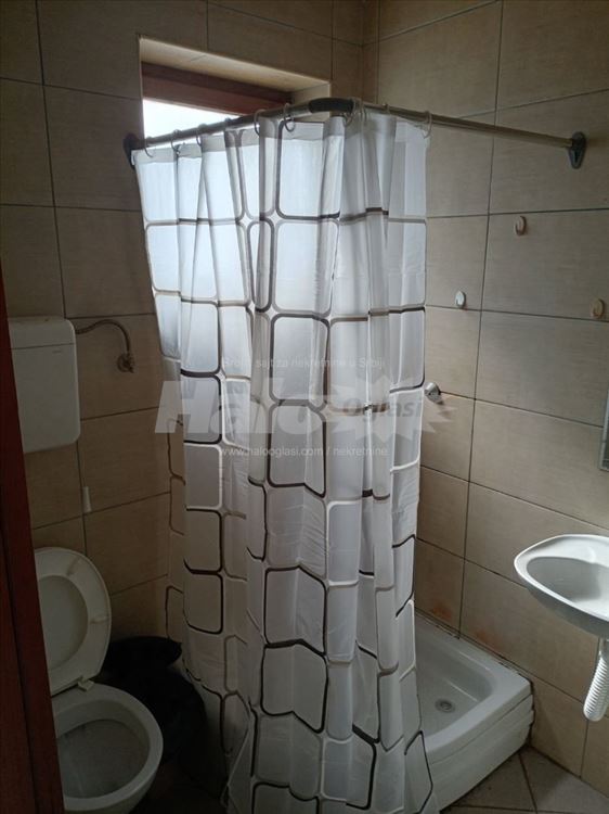 Banovo brdo, garsonjera — 6