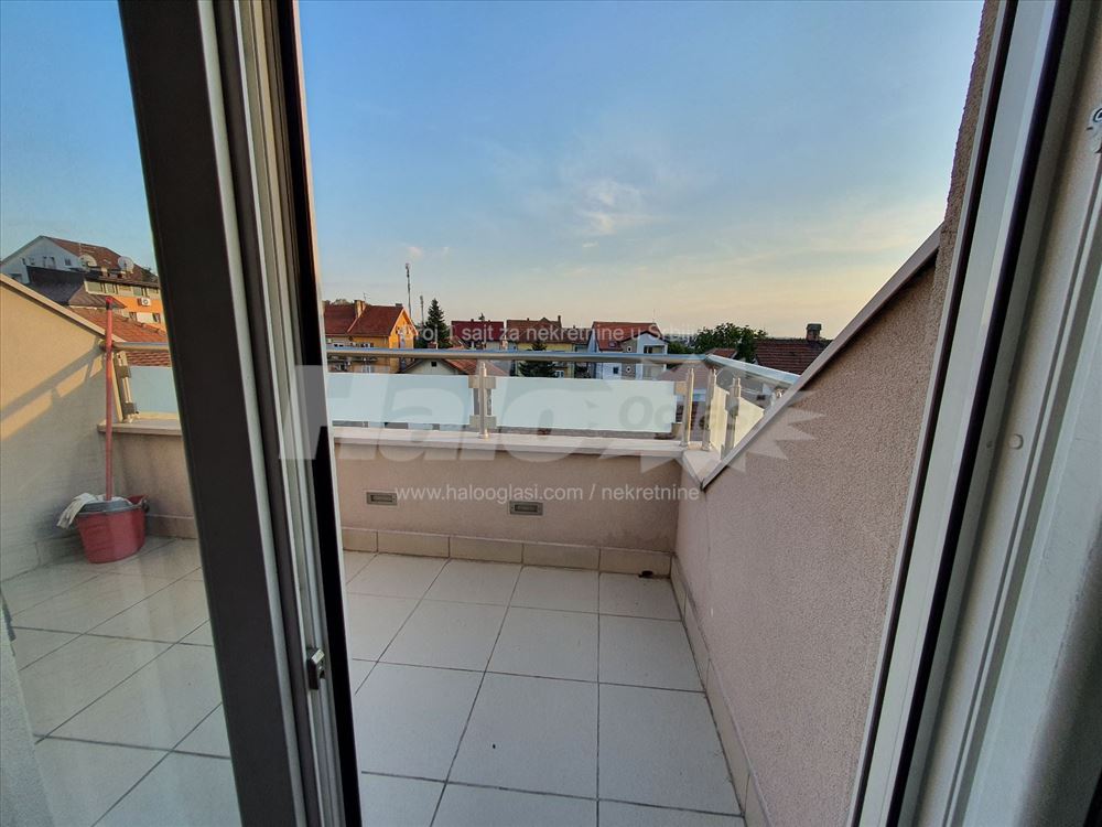 Banovo Brdo, garsonjera, odmah useljivo — 9