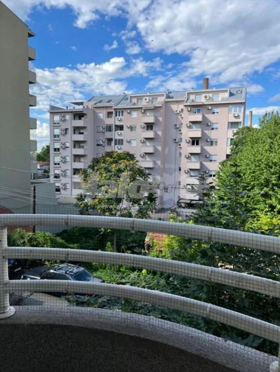 Banovo brdo izdavanje stan 40m2 - Majdanska — 15