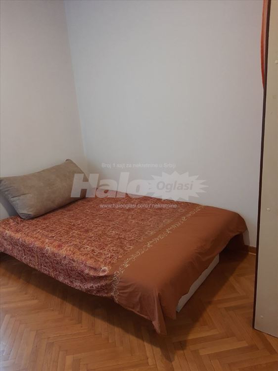 Banovo brdo, jednoiposoban — 5