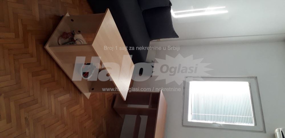 Banovo brdo, Kijevska, 23m2, nameštena garsonjera — 2