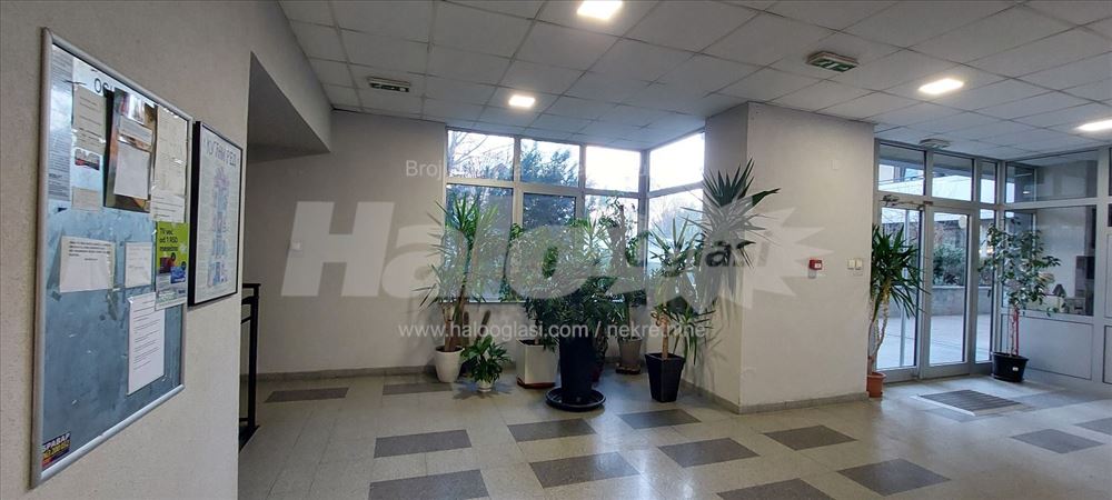 Banovo Brdo lux sa garazom Bore Markovića — 10