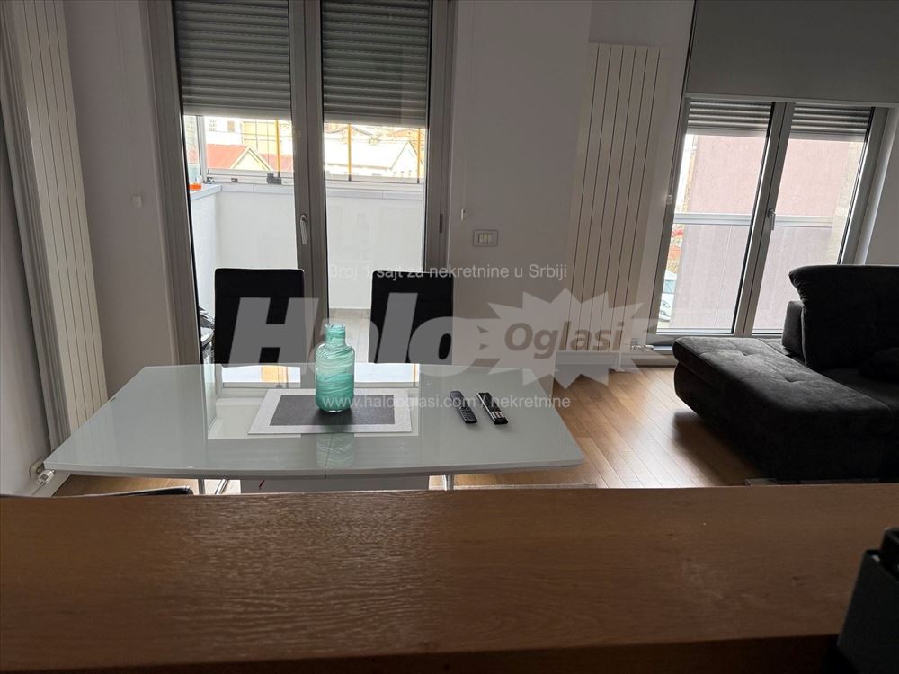 Banovo Brdo, pored Ada mall-a,sa 1 garažnim mestom — 3
