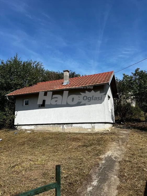 Barajevo - dve kuće na 15 ari placa — 3