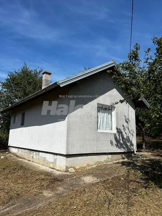 Barajevo - dve kuće na 15 ari placa — 4