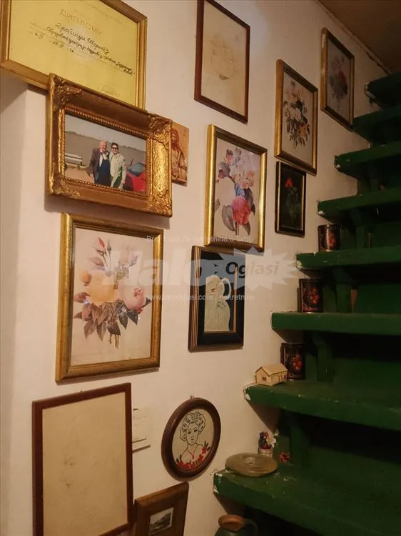 Barič, prodaja kuće na 6 ari — 10