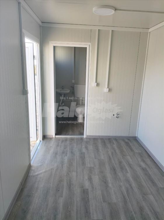 Batajnica 195m2 + 10ari — 12