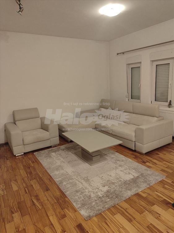 Batajnica centar-Izdajem kompletno namešten stan — 8