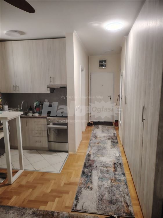 Bežanijska kosa 3, jednosoban, komplet namešten — 3