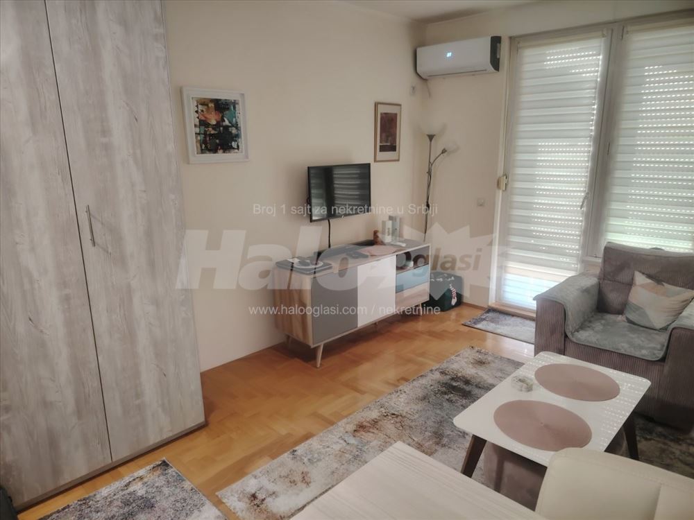 Bežanijska kosa 3, jednosoban, komplet namešten — 5