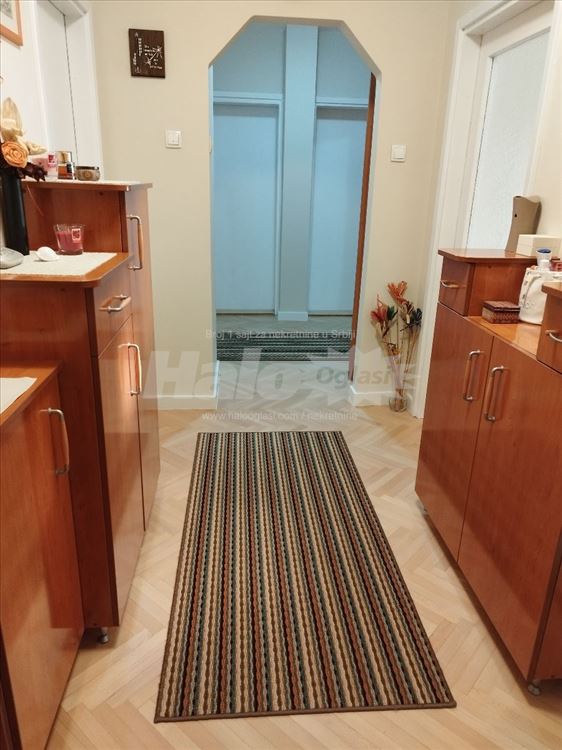 Bele zgrade, odličan, 80m2, 3,0/4,0 — 12