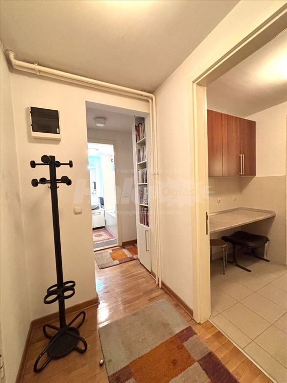 Belville stambeno-poslovni prostor + garaža — 9