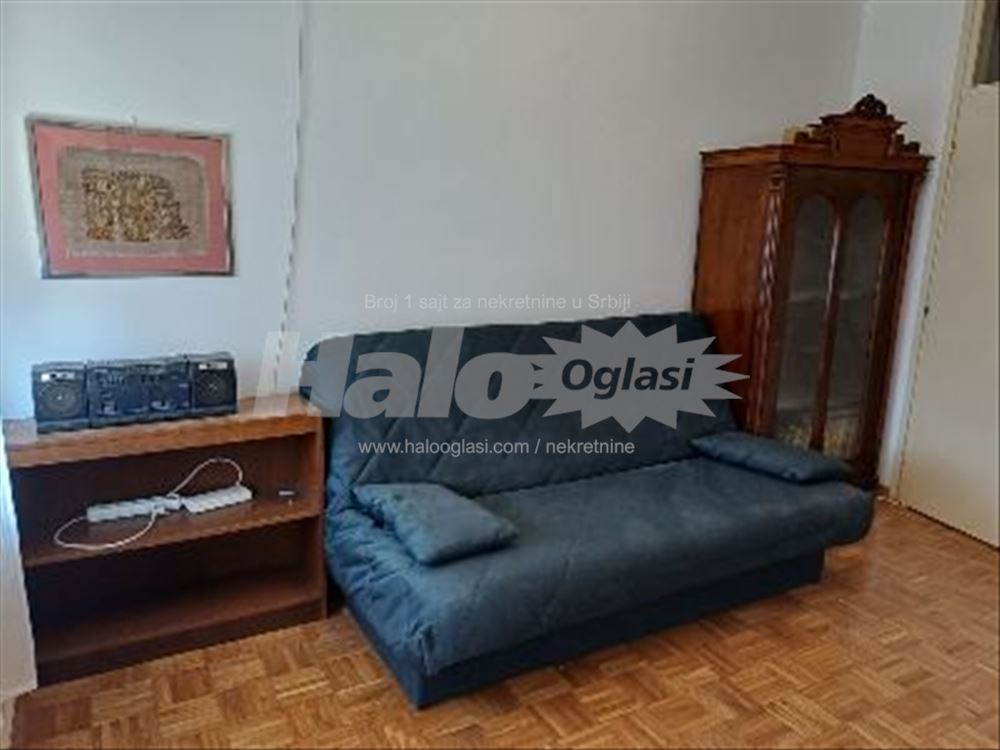 Beograd CENTAR garsonjera 27 kvm vlasnik — 3