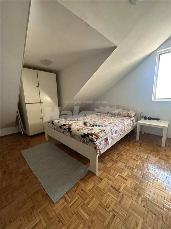 Beograd , Cukarica,Banovo brdo, Golf, — 9