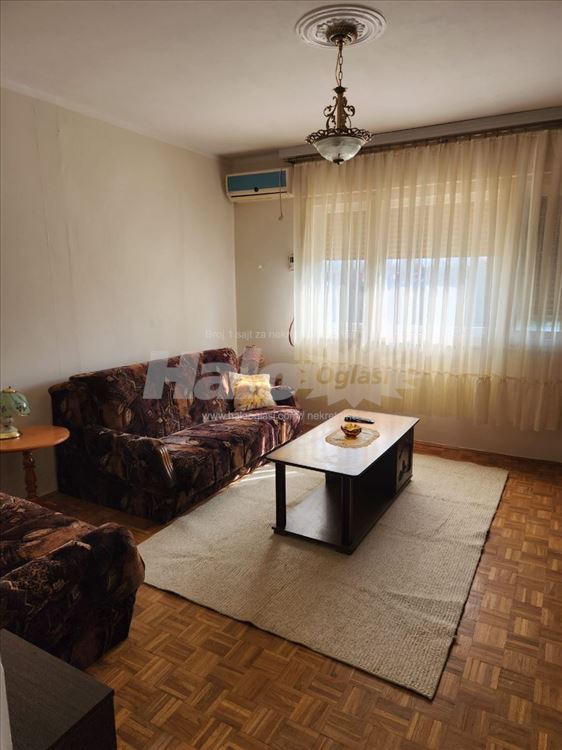 Beograd-kotez, izdajem namesten stan,odmah useljiv — 8