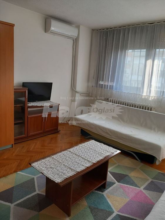 Beograd - opština Novi Beograd - Pariske Komune — 2