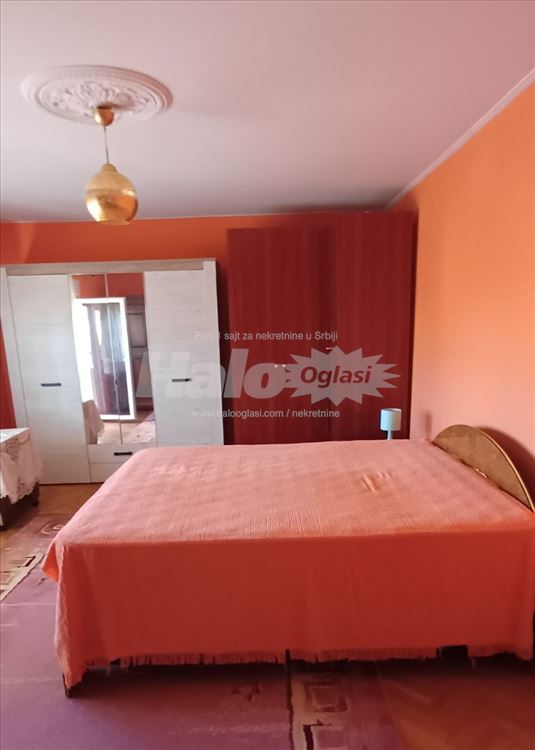 Beograd, stan 60m2, opremljen — 4