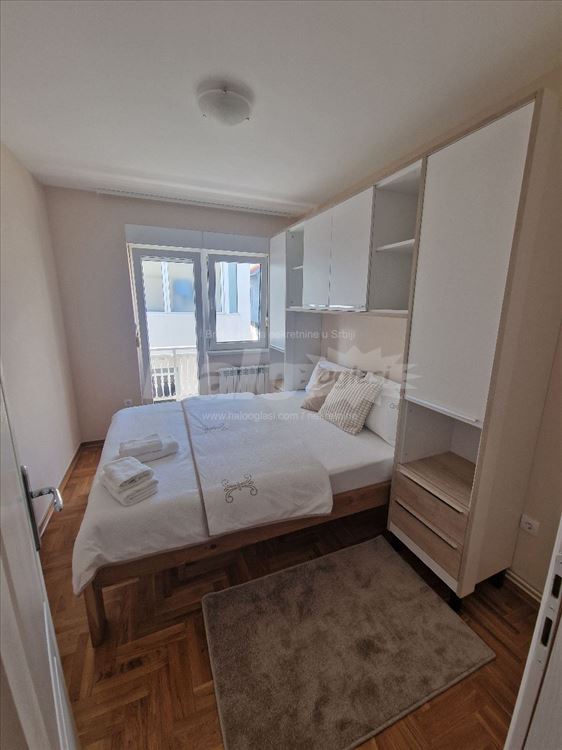 Bez infostana, 2.0 Novi Beograd, 52m2, Lux — 3