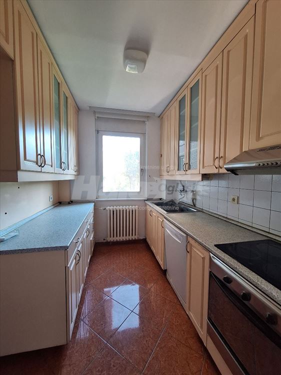 Bežanijska Kosa 3.5 stan na duže — 13