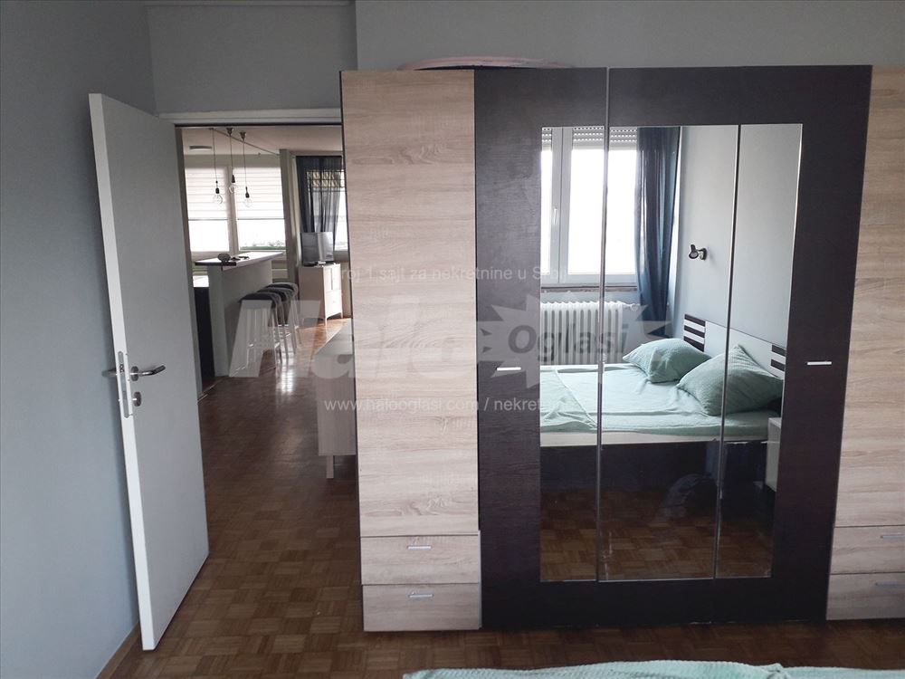 Blok 21, pet friendly, free net, renoviran, terasa — 4