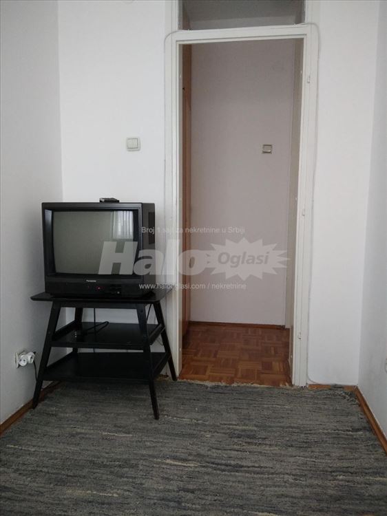 Blok 23, 43m2, 1,5, kod Sava centra — 11