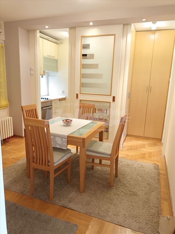 Blok 23, LUX renoviran, namešten, odmah useljiv — 10