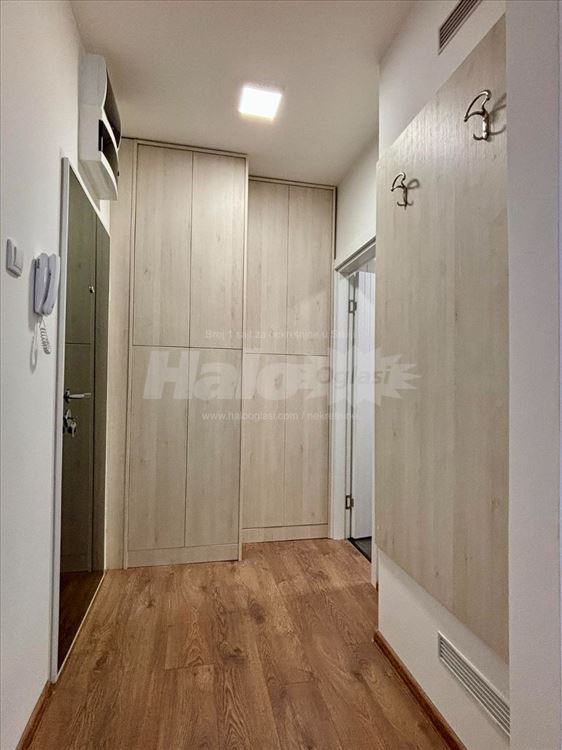 Blok 28, Novi Beograd — 14