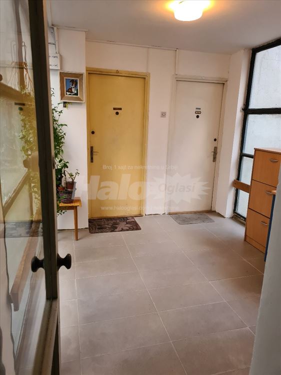 Blok 29, Novi Beograd, odlicna lokacija, namesten — 5
