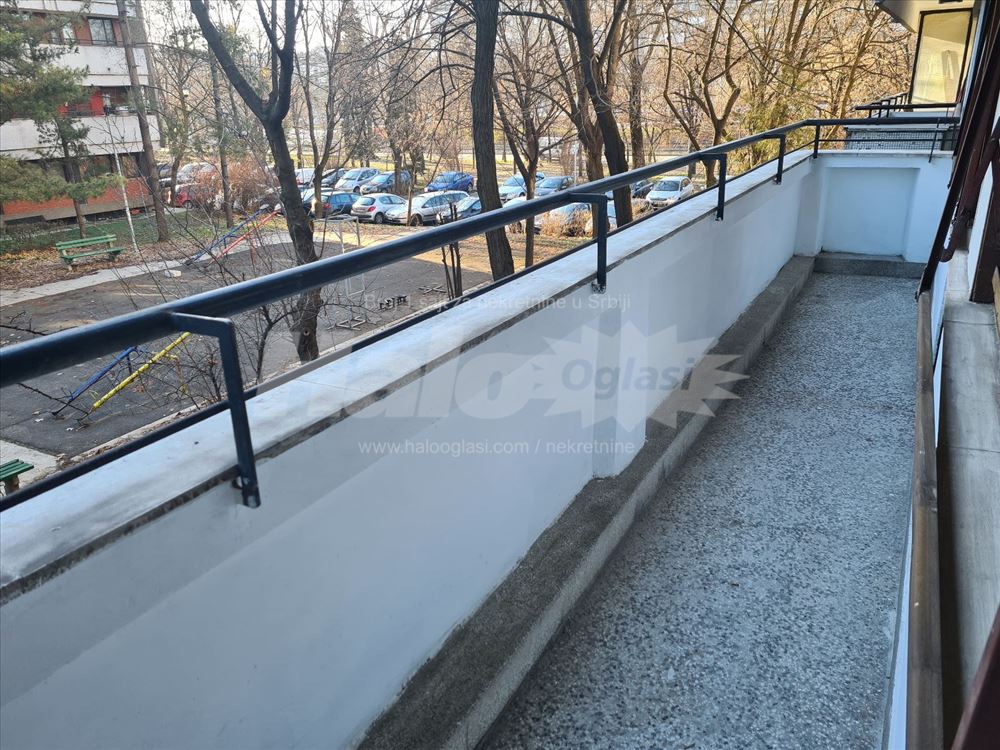 Blok 29, Novi Beograd, odlicna lokacija, namesten — 11