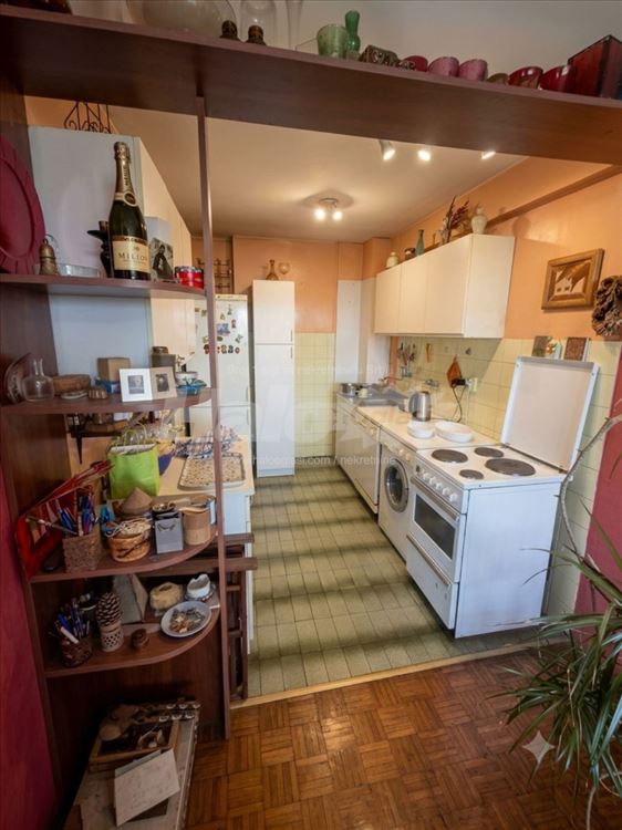 Blok 30 | 64 m² | Dvosoban stan | Odlična lokacija — 11