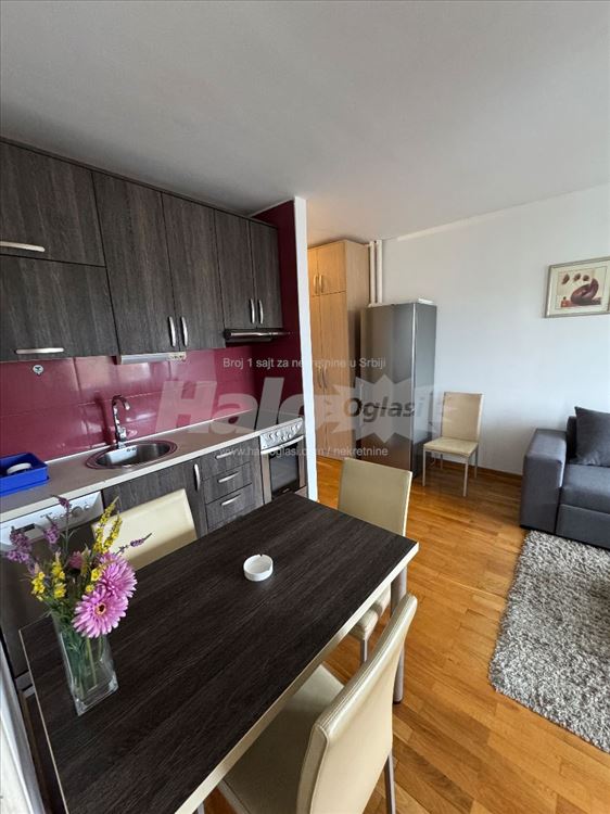 Blok 30 - Novi Beograd, 41m2, odmah useljiv — 6