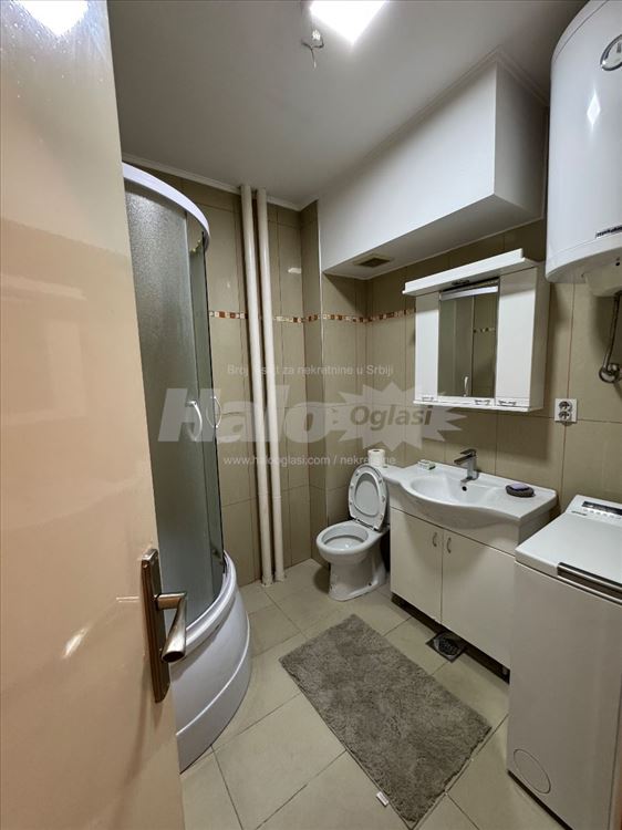 Blok 30 - Novi Beograd, 41m2, odmah useljiv — 10