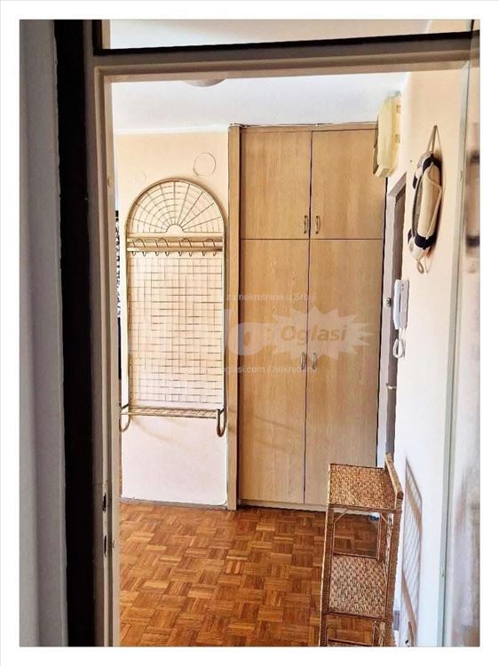 Blok 34, Bulevar Zorana Đinđića, Carina, Studenjak — 5