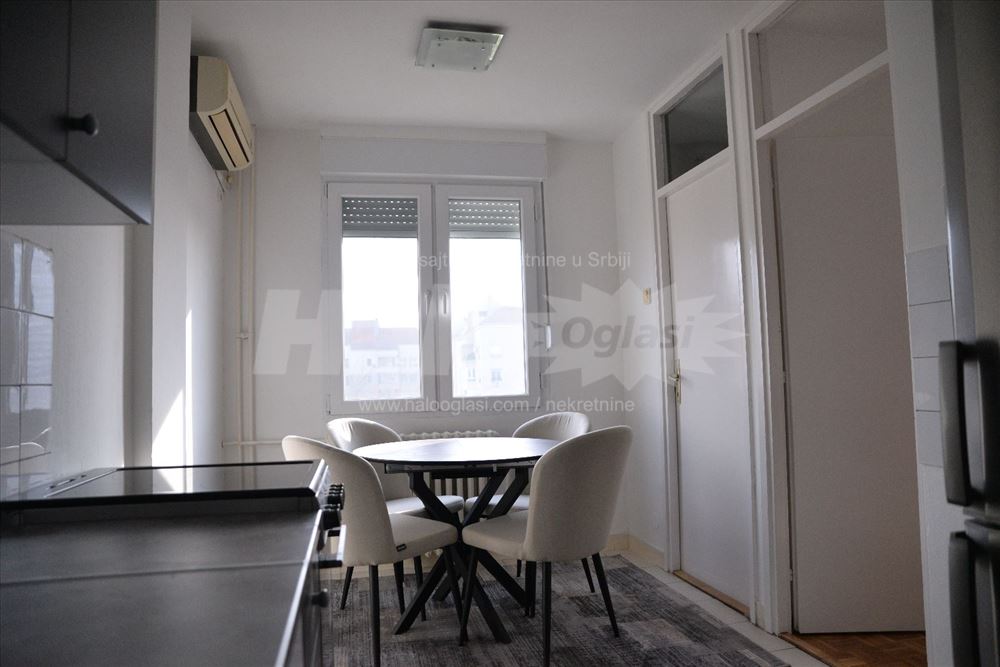 Blok 34 (studenjak), dvosoban, renoviran i svetao — 6
