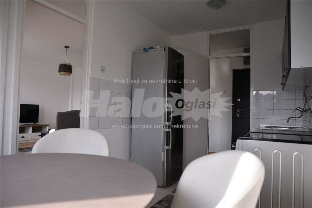 Blok 34 (studenjak), dvosoban, renoviran i svetao — 10