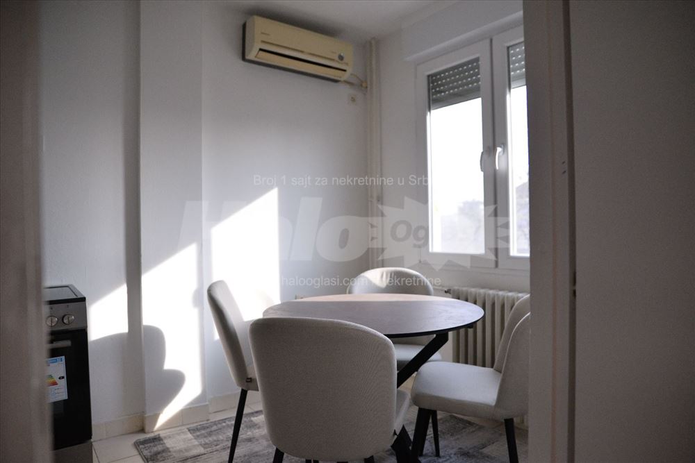 Blok 34 (studenjak), dvosoban, renoviran i svetao — 12