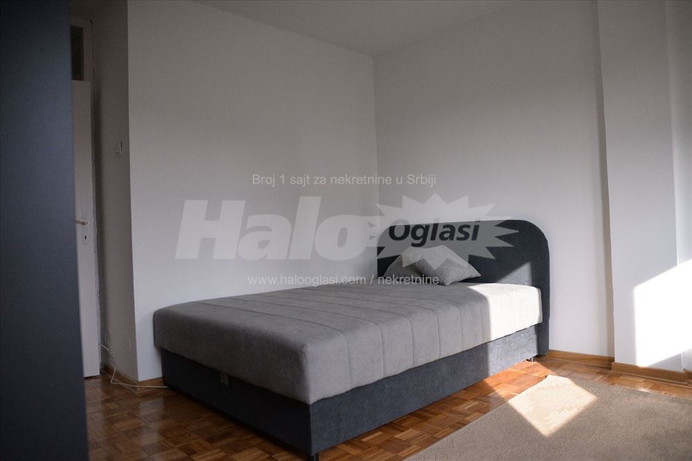 Blok 34 (studenjak), dvosoban, renoviran i svetao — 14