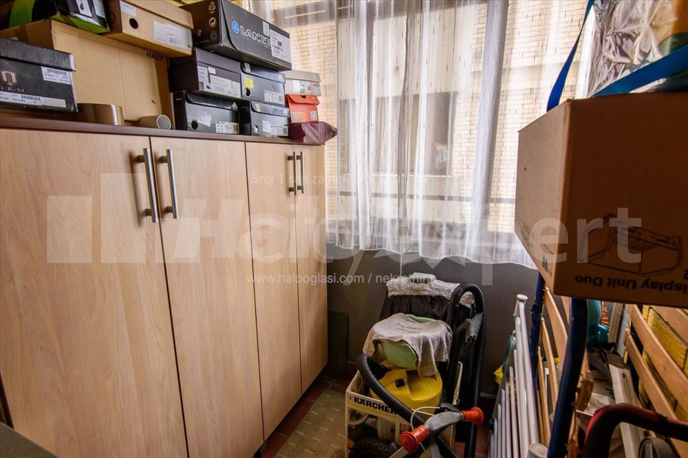 Blok 37a Cetvorosoban Zuta fasadna cigla — 10