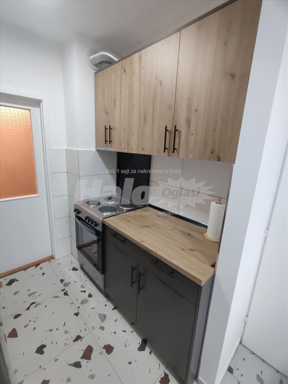 Blok 4, Pariske komune, 2.5 renoviran — 4