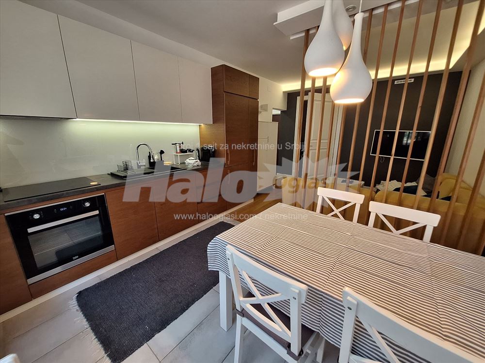 Blok 45 – Kvalitetno opremljen stan 53m² sa BAŠTOM — 5