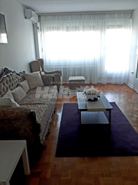 Blok 45, preko puta Doma zdravlja — 3