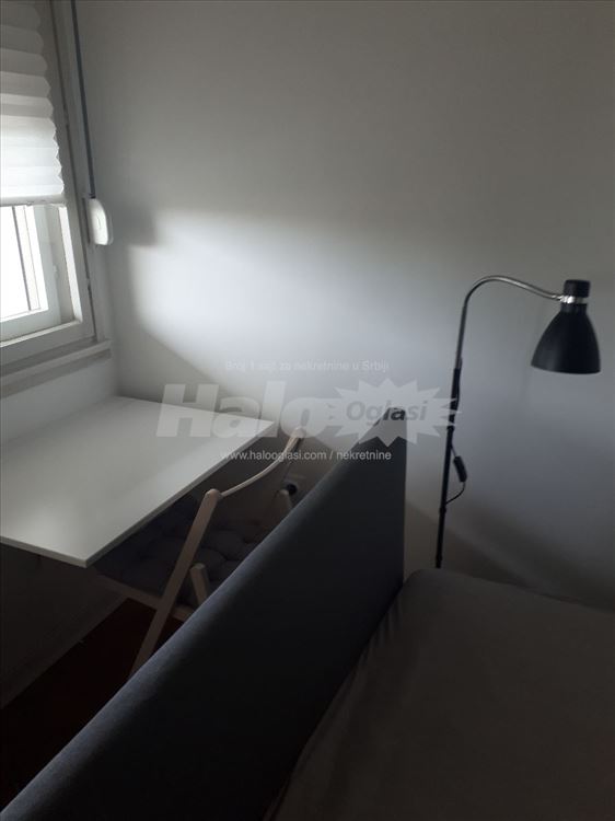 Blok 45, preko puta Doma zdravlja — 8