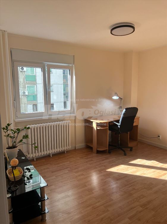 Blok 61, 74m², 2.0, garaža, renoviran, namešten — 3