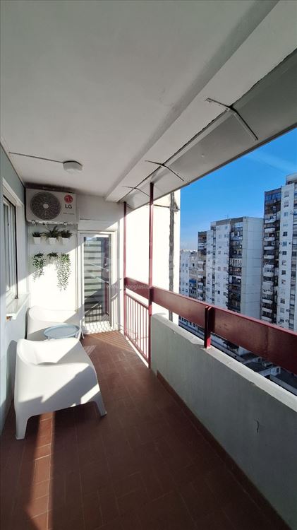 Blok 61, 87kvm, lux renoviran,  odmah useljiv — 13