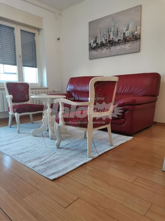 Blok 61, LUX, u novijoj zgradi — 2