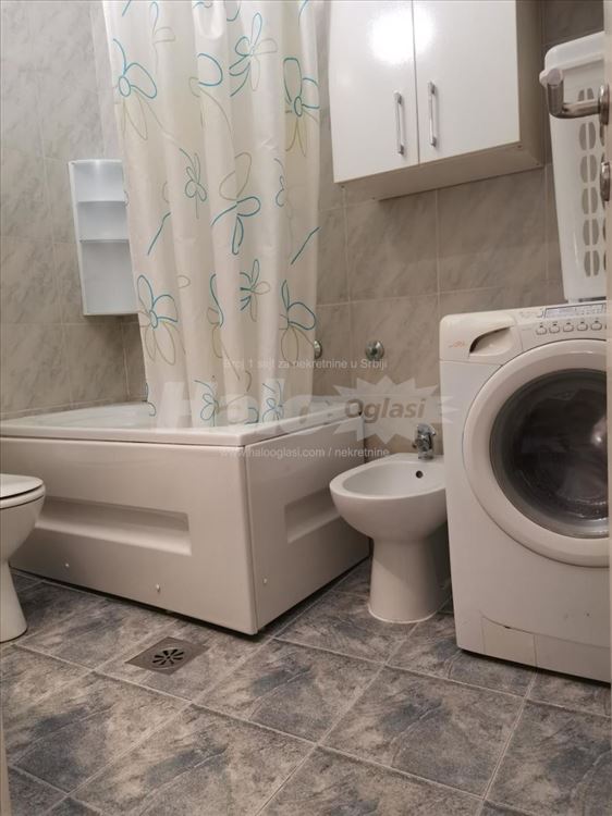 Blok 61, LUX, u novijoj zgradi — 8