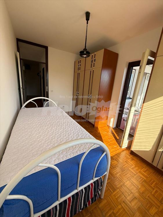 Blok 61, trosoban, 84 m2, vlasnik — 14